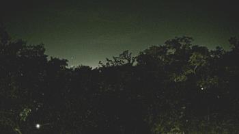 Weather camera view of Metairie Club Gardens.