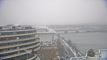 Weather camera view of The Watergate Hotel.
