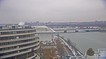 Weather camera view of The Watergate Hotel.