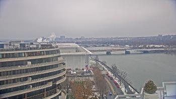 Weather camera view of The Watergate Hotel.