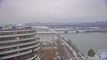 Weather camera view of The Watergate Hotel.