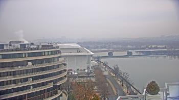 Weather camera view of The Watergate Hotel.