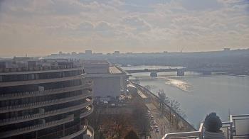 Weather camera view of The Watergate Hotel.