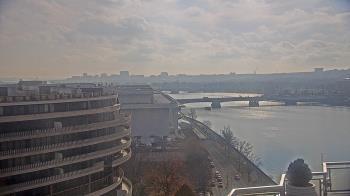 Weather camera view of The Watergate Hotel.