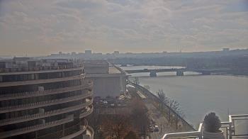 Weather camera view of The Watergate Hotel.