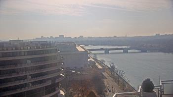 Weather camera view of The Watergate Hotel.