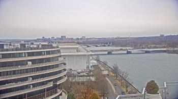 Weather camera view of The Watergate Hotel.