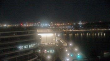 Weather camera view of The Watergate Hotel.