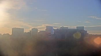 Weather camera view of The Watergate Hotel.