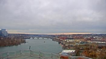 Weather camera view of The Watergate Hotel.