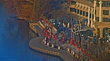 Weather camera view of The Watergate Hotel.