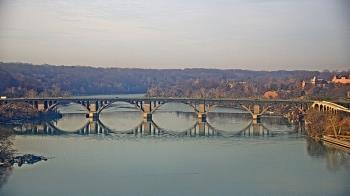 Weather camera view of The Watergate Hotel.