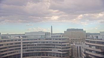 Weather camera view of The Watergate Hotel.