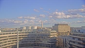 Weather camera view of The Watergate Hotel.