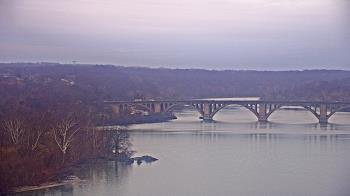 Weather camera view of The Watergate Hotel.