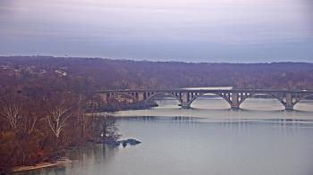 Weather camera view of The Watergate Hotel.