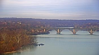 Weather camera view of The Watergate Hotel.