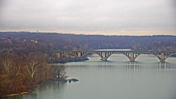 Weather camera view of The Watergate Hotel.