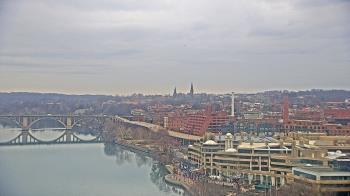 Weather camera view of The Watergate Hotel.