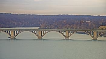 Weather camera view of The Watergate Hotel.