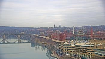 Weather camera view of The Watergate Hotel.