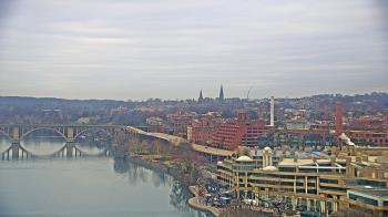 Weather camera view of The Watergate Hotel.
