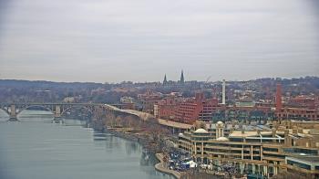 Weather camera view of The Watergate Hotel.