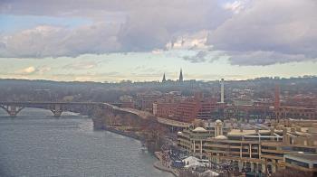 Weather camera view of The Watergate Hotel.