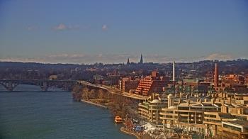 Weather camera view of The Watergate Hotel.
