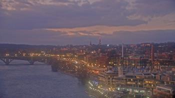 Weather camera view of The Watergate Hotel.