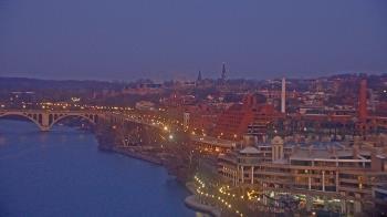 Weather camera view of The Watergate Hotel.