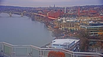 Weather camera view of The Watergate Hotel.