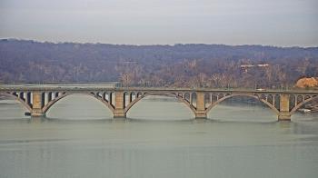 Weather camera view of The Watergate Hotel.