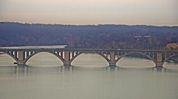 Weather camera view of The Watergate Hotel.