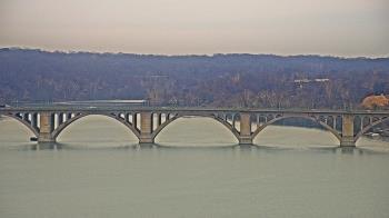 Weather camera view of The Watergate Hotel.
