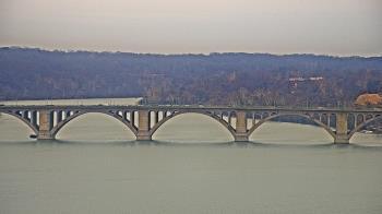 Weather camera view of The Watergate Hotel.