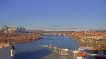 Weather camera view of The Watergate Hotel.