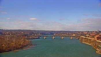 Weather camera view of The Watergate Hotel.