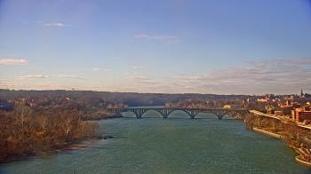 Weather camera view of The Watergate Hotel.