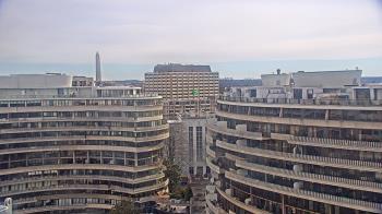 Weather camera view of The Watergate Hotel.
