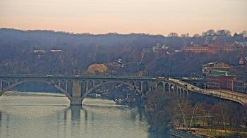 Weather camera view of The Watergate Hotel.
