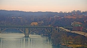 Weather camera view of The Watergate Hotel.