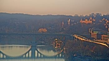 Weather camera view of The Watergate Hotel.