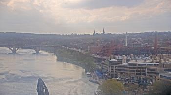 Weather camera view of The Watergate Hotel.