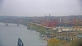 Weather camera view of The Watergate Hotel.