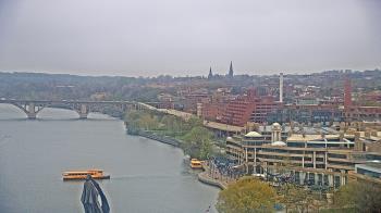 Weather camera view of The Watergate Hotel.