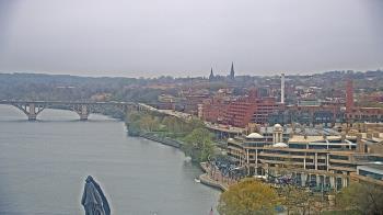 Weather camera view of The Watergate Hotel.