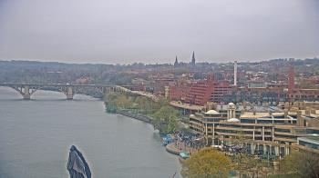 Weather camera view of The Watergate Hotel.