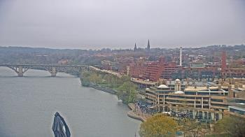 Weather camera view of The Watergate Hotel.