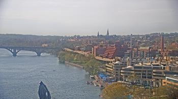 Weather camera view of The Watergate Hotel.